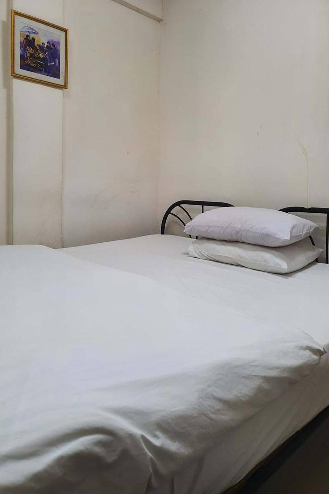 Freesia Saladaeng Silom Apartments Bangkok Luaran gambar