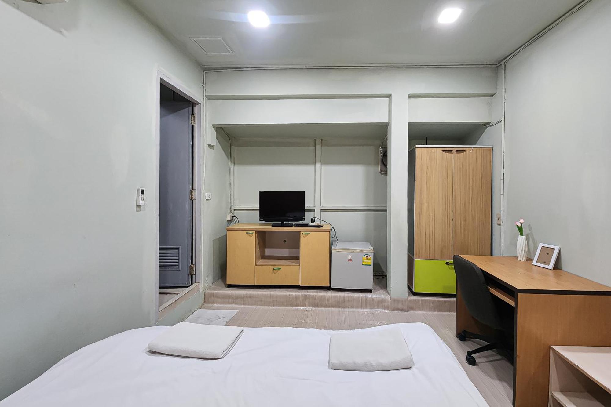 Freesia Saladaeng Silom Apartments Bangkok Luaran gambar