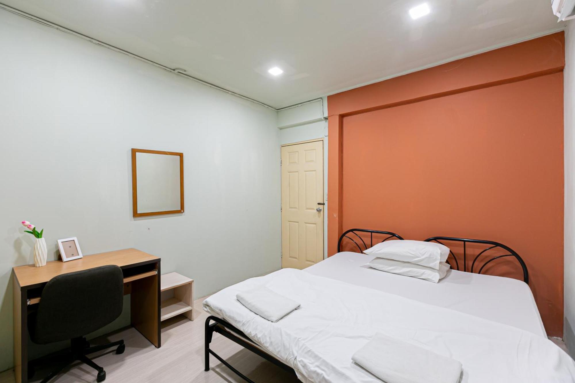 Freesia Saladaeng Silom Apartments Bangkok Luaran gambar