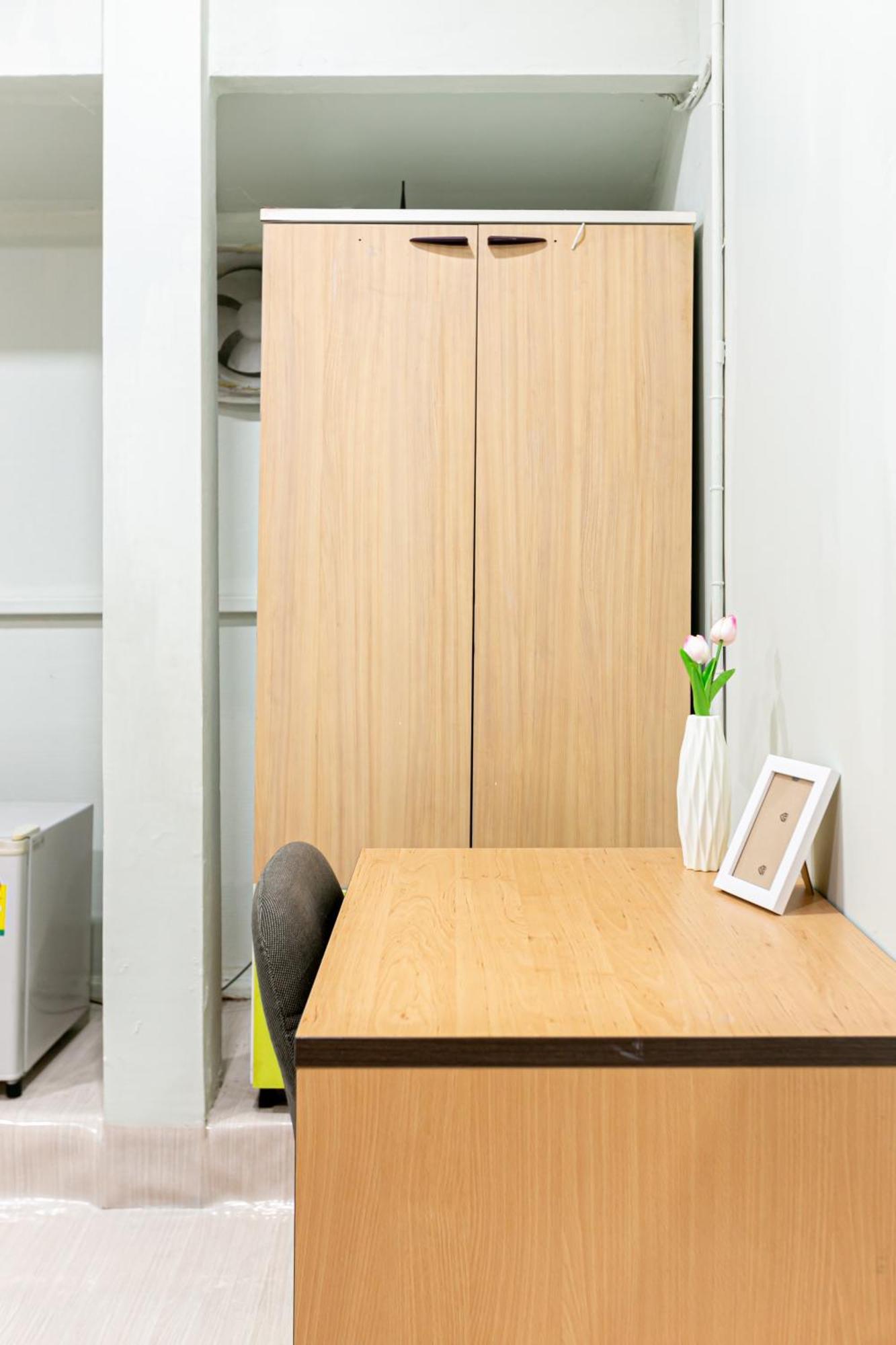 Freesia Saladaeng Silom Apartments Bangkok Luaran gambar